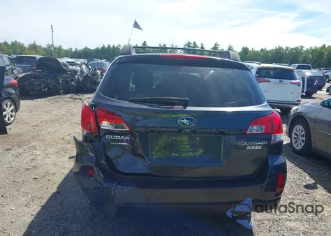 2010 Subaru Outback 2.5I Premium from USA, damaged, VIN 4S4BRBCC6A3356142